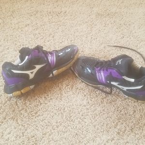Volleyball shoes